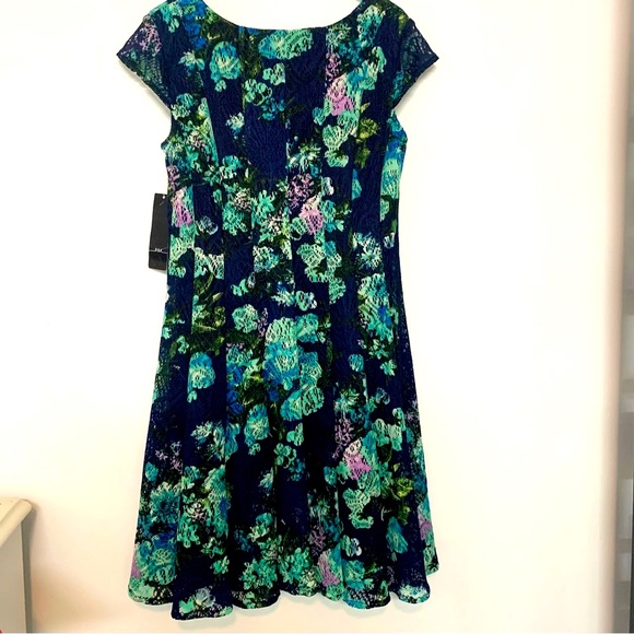 R & K New with tags. Women’s crochet lace dress size 12 - Picture 3 of 10